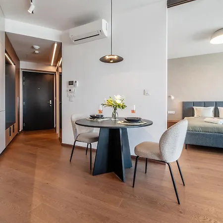 Premium Suite, River & Old Town View,free Parking * Μπρατισλάβα