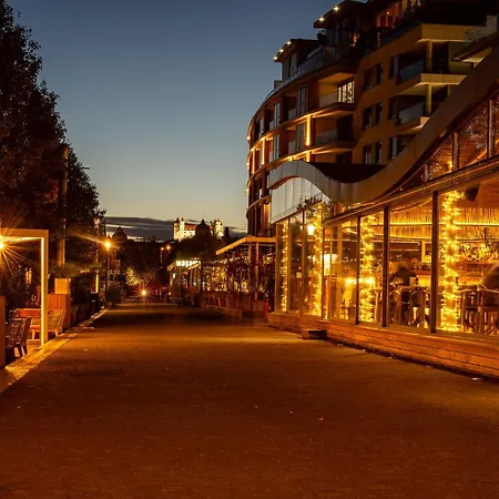 Premium Suite, River & Old Town View,free Parking アパート ブラチスラヴァ