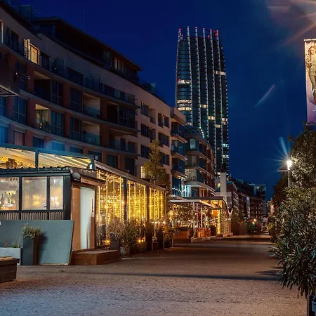 Premium Suite, River & Old Town View,free Parking Μπρατισλάβα