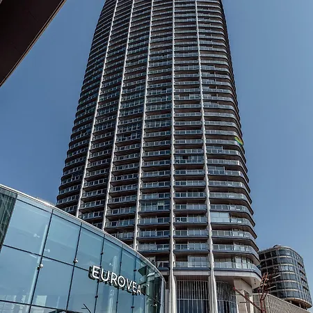 Premium Suite, River & Old Town View,free Parking * ブラチスラヴァ