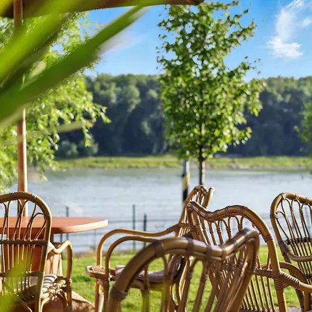 Premium Suite, River & Old Town View,free Parking * Bratysława