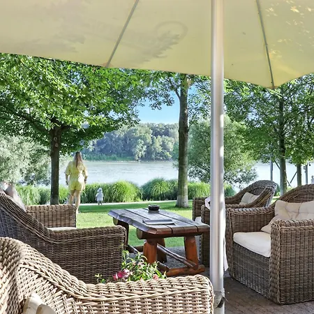 Premium Suite, River & Old Town View,free Parking Appartement *