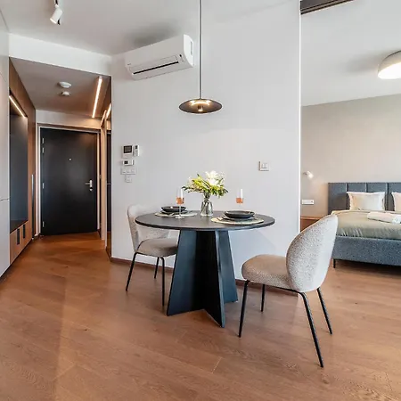 Premium Suite, River & Old Town View,free Parking Апартаменты Братислава