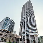 Premium Suite, River & Old Town View,free Parking 布拉迪斯拉发