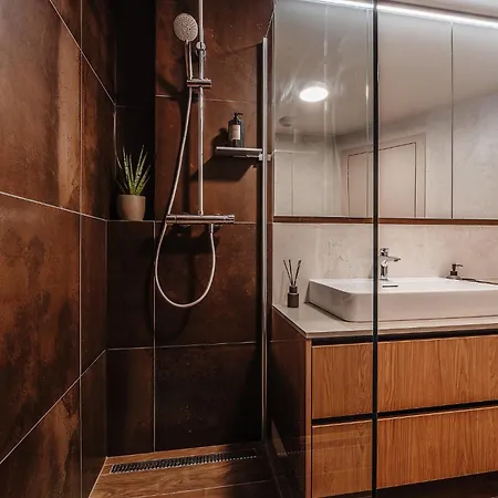 アパート Premium Suite, River & Old Town View,free Parking ブラチスラヴァ
