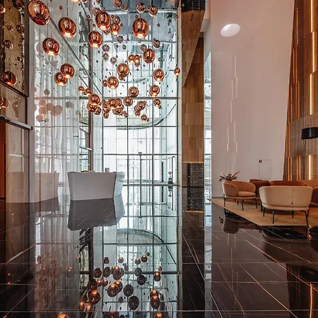 דירה Premium Suite, River & Old Town View,free Parking