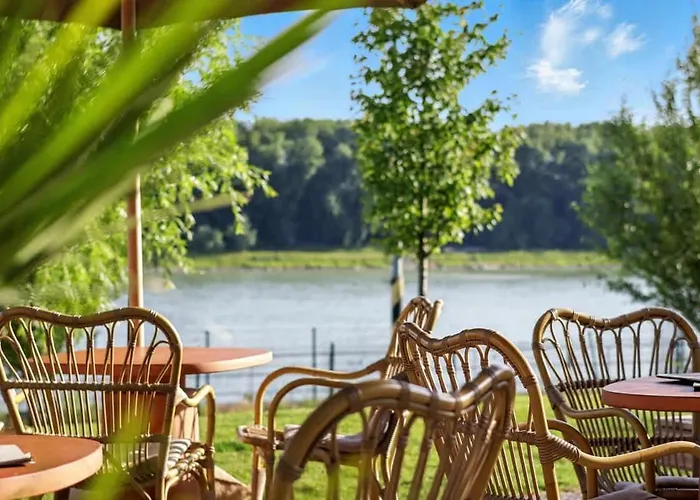 Premium Suite, River & Old Town View,free Parking شقة براتسيلافا