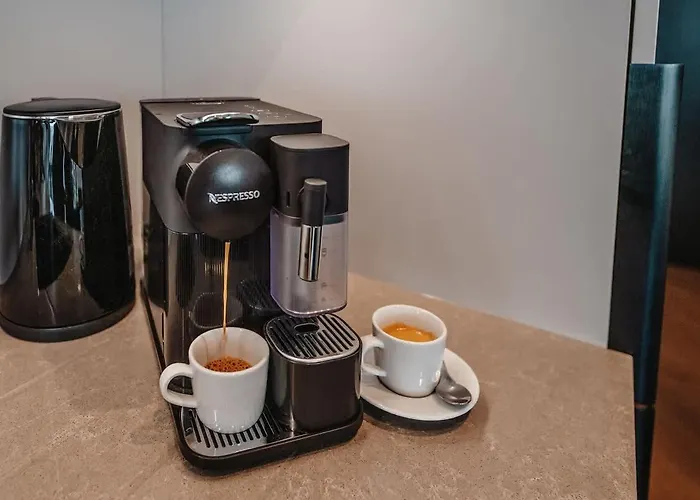 شقة Premium Suite, River & Old Town View,free Parking