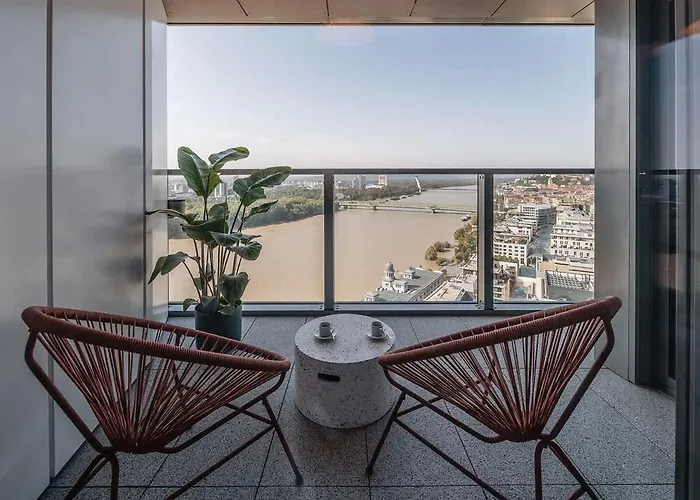 Premium Suite, River & Old Town View,free Parking * براتسيلافا