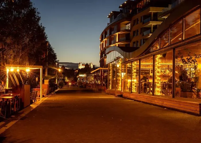 Premium Suite, River & Old Town View,free Parking شقة براتسيلافا