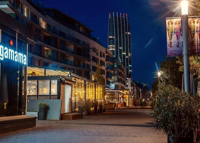 Premium Suite, River & Old Town View,free Parking شقة براتسيلافا