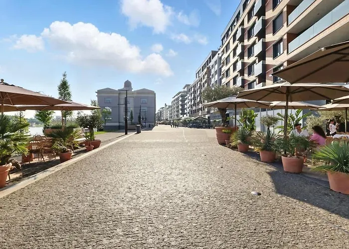 شقة Premium Suite, River & Old Town View,free Parking