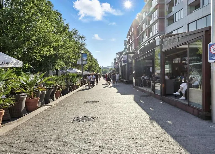 Premium Suite, River & Old Town View,free Parking براتسيلافا